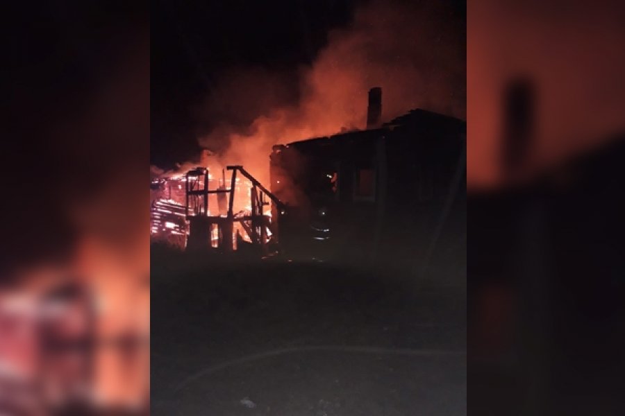 В Архангельской области в ночных пожарах погибли двое мужчин